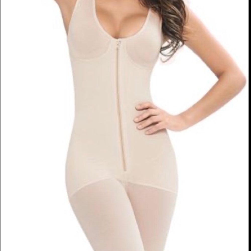 Ann Chery Shape Wear Nude Lycra Medium Size